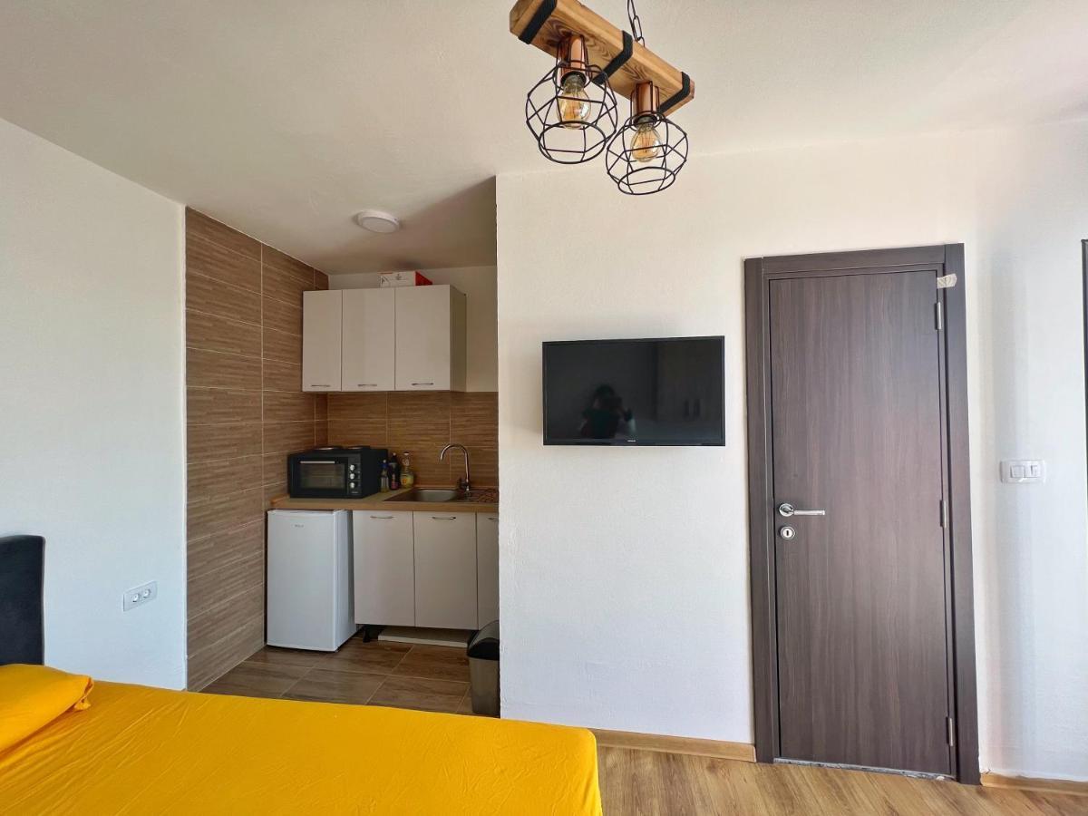 Jg Studio Apartment Vranjina エクステリア 写真